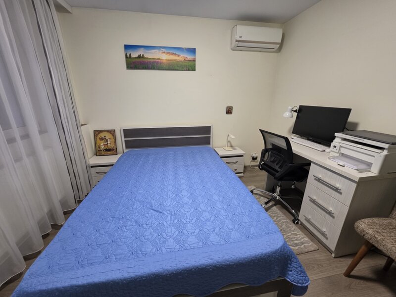 Titan, 5 minute metrou Costin Georgian, pe strada Budacu, bloc 4 etaje