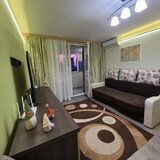 Titan, 5 minute metrou Costin Georgian, pe strada Budacu, bloc 4 etaje